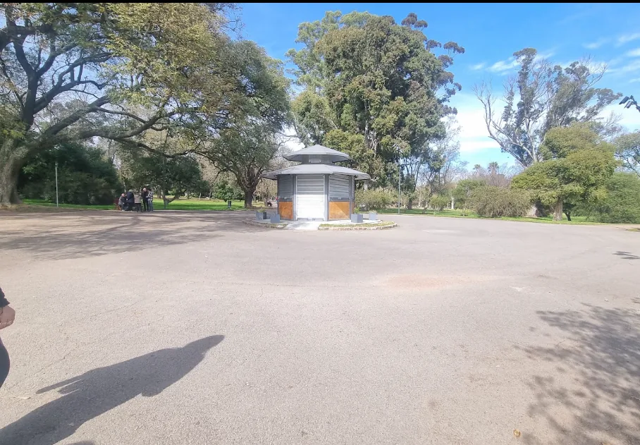 La primera rotonda con la estructura 360 en el centro